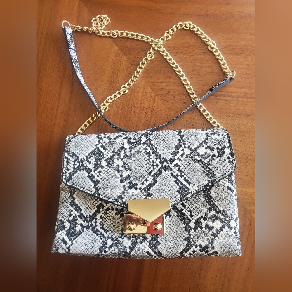 NWOT Mango bag.